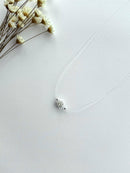 COLAR NYLON BOLA CRAVEJADO EM RESINA COM BOLINHAS LATERAIS