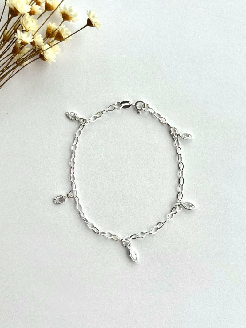 PULSEIRA TRABALHADA 5 ZIRCÔNIAS GOTAS