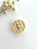 BERLOQUE TUBARÃO COM ZIRCÔNIA CORAÇÃO AZUL CRISTAL