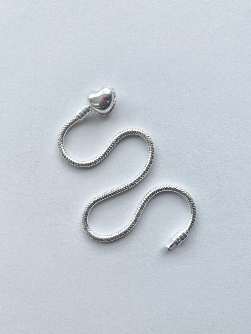 PULSEIRA PARA BERLOQUES CORAÇÃO CRAVEJADO