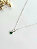 CHOKER CÍRCULO COM CORAÇÃO VERDE-ESMERALDA