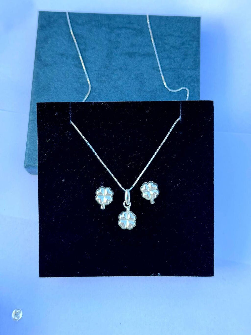 CONJUNTO TREVO